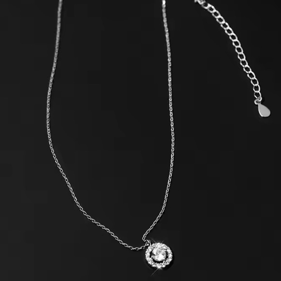 0.5ct Moissanite Diamond Necklace Original 925Sterling Silver&Gold Plated - Picture 7 of 8